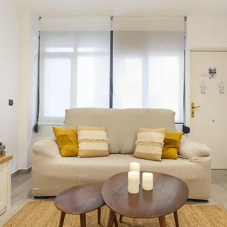 -malagasunapts- Quiet Courtyard Andes Perez *